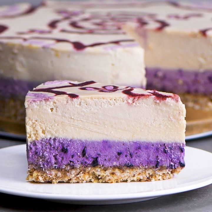 We’re Nuts About This Vegan Cheesecake!