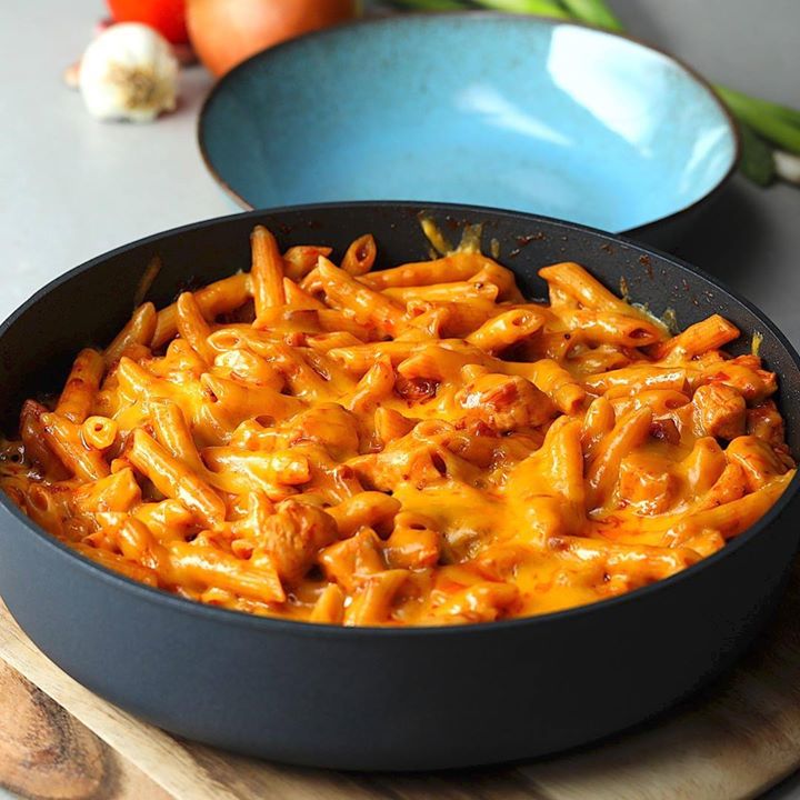 Cheesy Hunters Chicken Pasta - Cooking TV Recipes