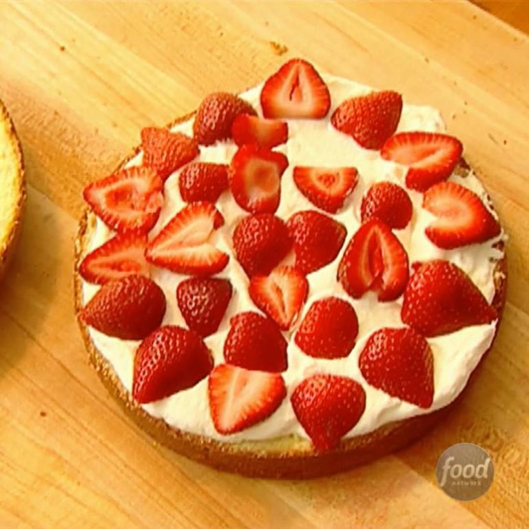 Strawberry Country Cake - Cooking TV Recipes