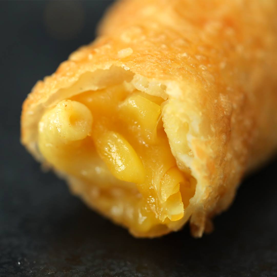 Mac 'n' cheese spring rolls recipe