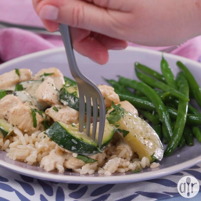 Easy Chicken with Mushrooms and Zucchini in Cream Sauce - Cooking TV